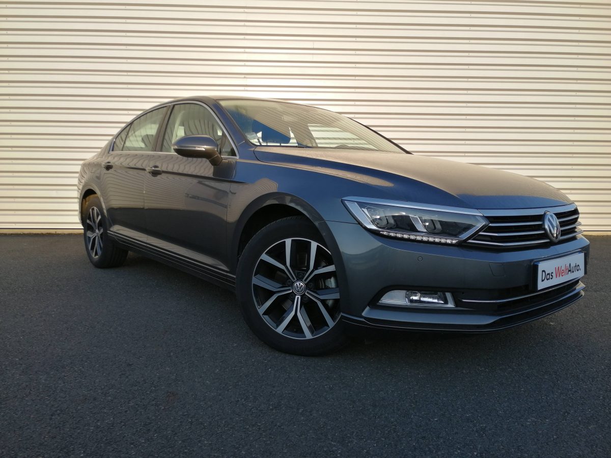 VOLKSWAGEN PASSAT à Bourges
