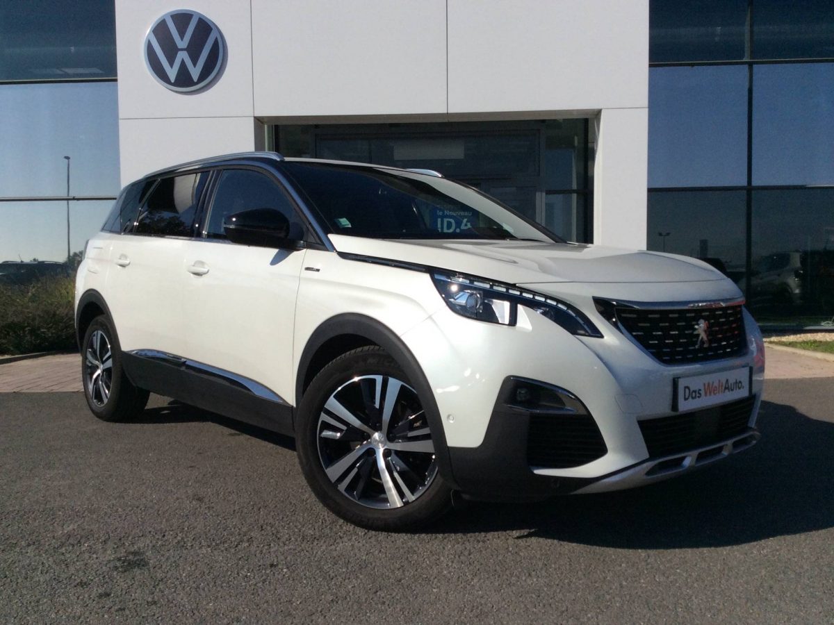 PEUGEOT 5008 à Bourges