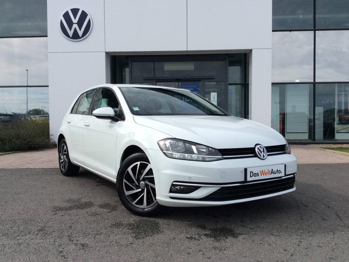 VOLKSWAGEN GOLF à Bourges