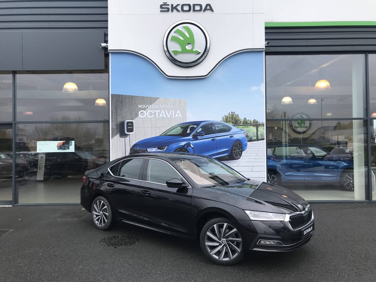 SKODA OCTAVIA à Bourges