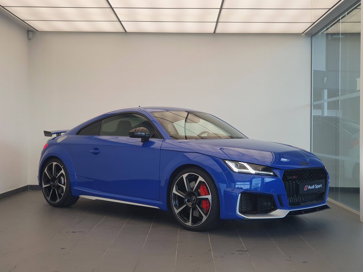 AUDI TT RS COUPE à Bourges