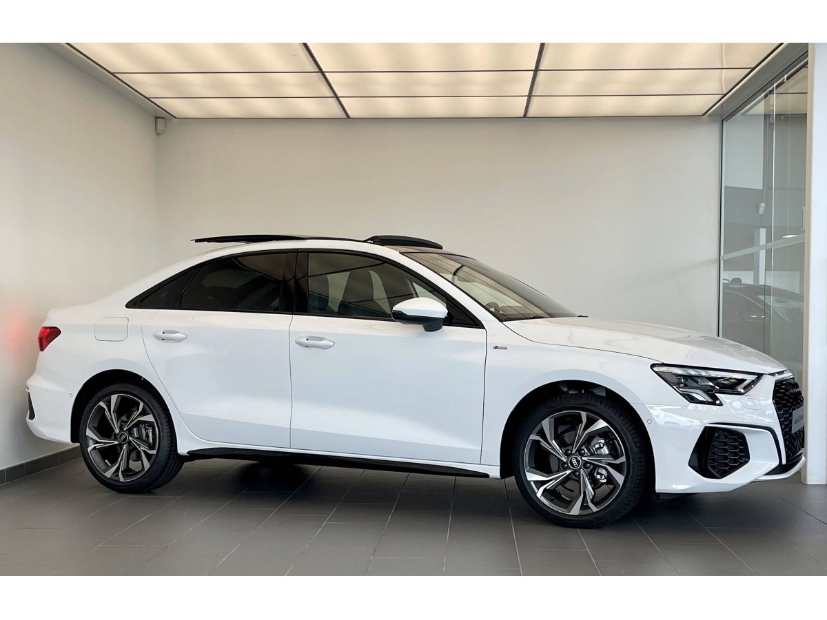 AUDI A3 BERLINE à Bourges